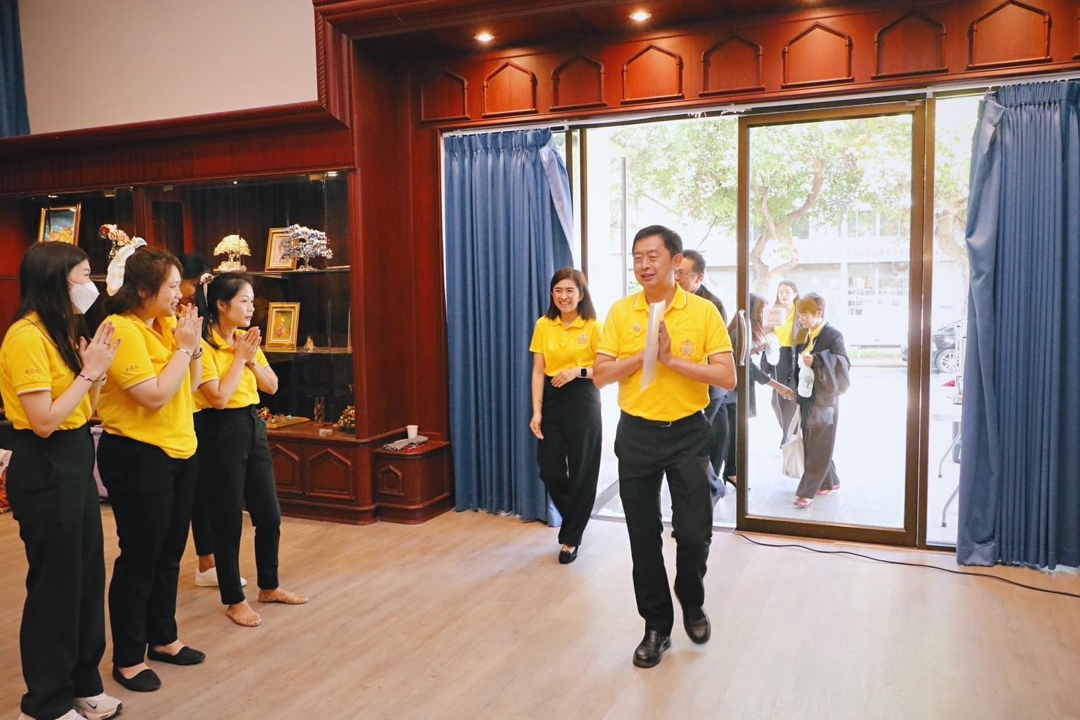 title - โครงการพัฒนาบุคลากรเพื่อเพิ่มประสิทธิภาพการดำเนินงานกองทุนการปฏิรูปที่ดินเพื่อเกษตรกรรม หลักสูตร ฝึกอบรมเชิงปฏิบัติการ “การบริหารจัดการทรัพย์สิน การประเมินมูลค่าทรัพย์สิน และพัฒนารายได้จากที่ดินหรืออสังหาริมทรัพย์” รุ่นที่ 2